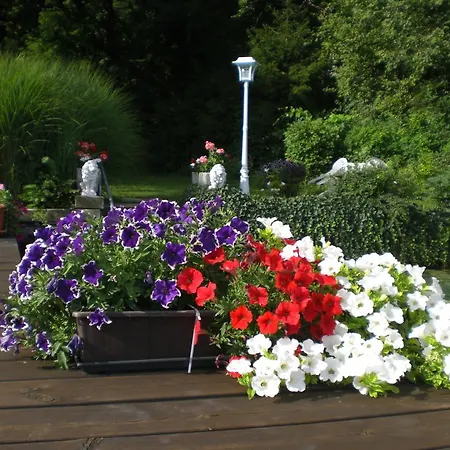 Haus Angelika - Ferienwohnung Woerthersee Appartamento